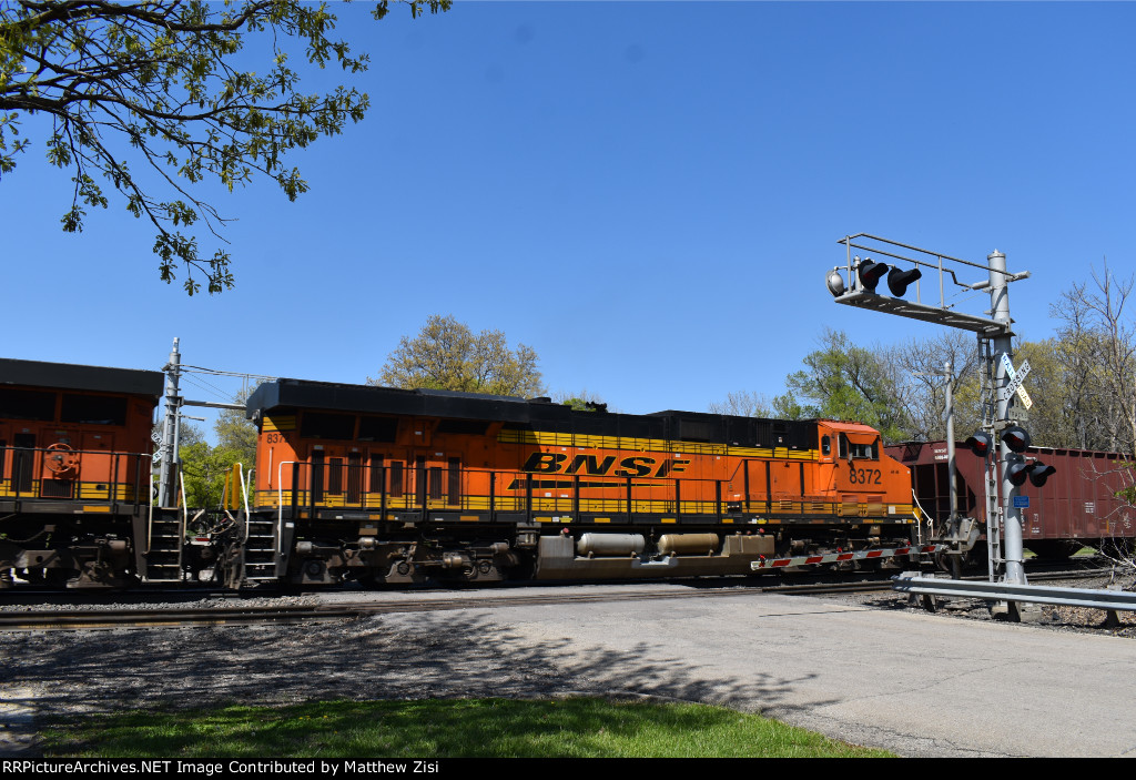 BNSF 8372